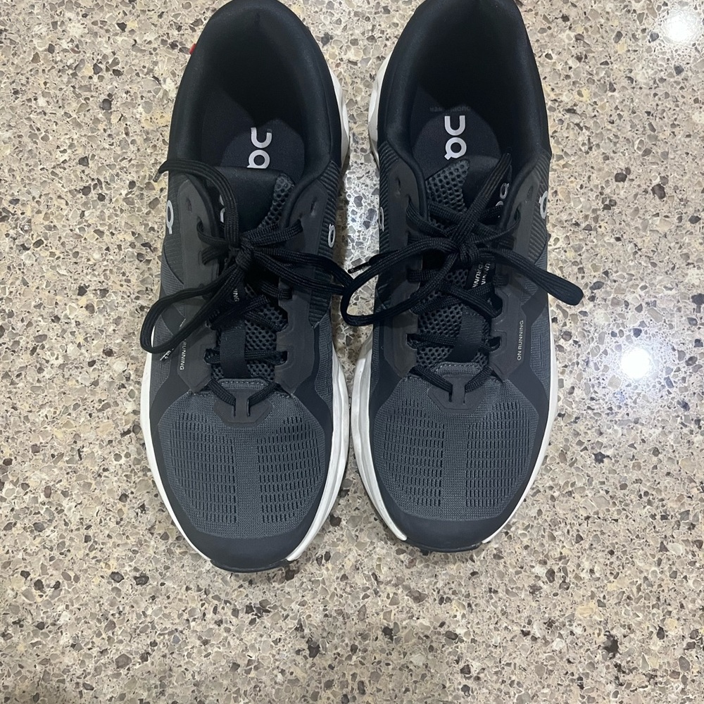 On Running Cloudflow Performance Sneakers Black/W… - image 3